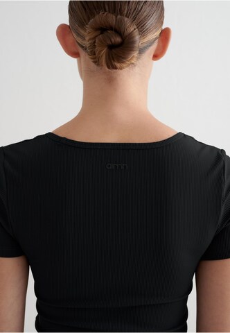 Aim'n Tričko – černá