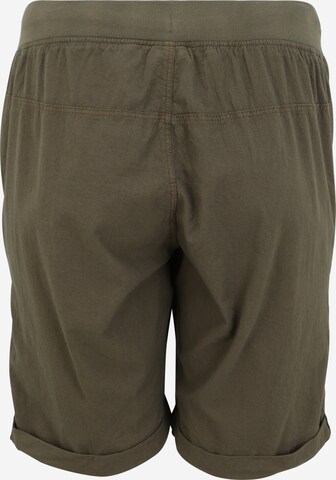 KAFFE CURVE Regular Shorts 'Nana ' in Grün