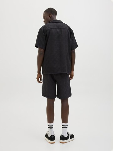 JACK & JONES Regular Shorts in Schwarz