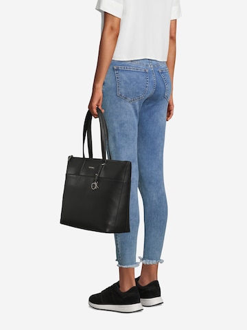 Calvin Klein - Shopper 'Must' en negro