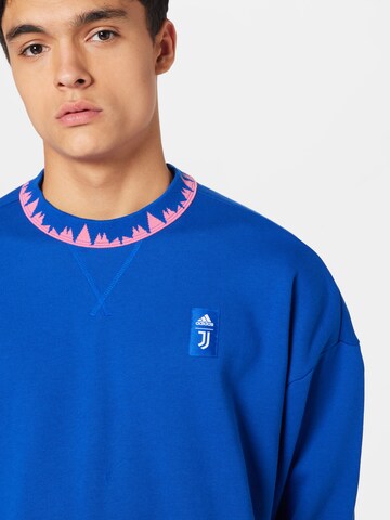 ADIDAS PERFORMANCE - Sweatshirt de desporto 'Juventus Lifestyler Crew' em azul