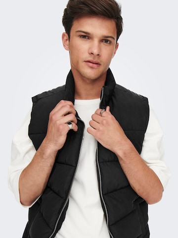 Gilet 'Melvin' di Only & Sons in nero