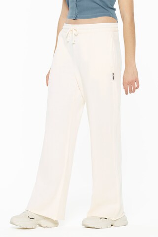 Harlem Soul Regular PA-TTY Wide Leg Sweatpants in Beige: Vorderseite