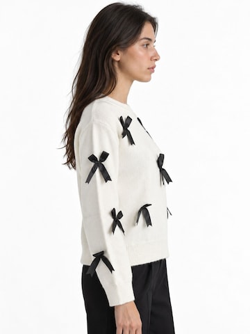 Viorna Sweatshirt 'Sweatshirts' in Beige