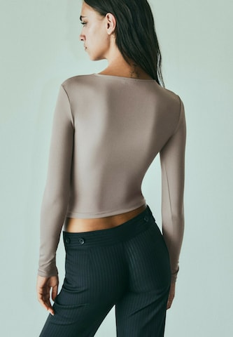 Bershka Paita värissä ruskea