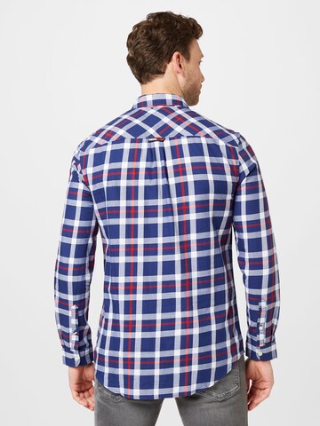 Tommy Jeans Regular fit Button Up Shirt in Blue