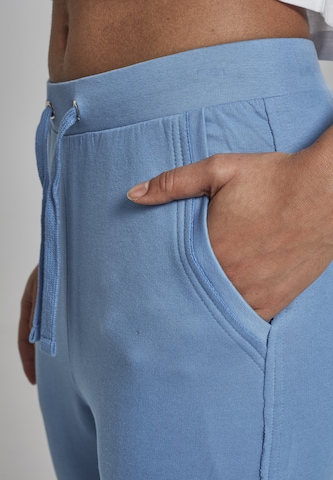 Urban Classics Дънки Tapered Leg Панталон в синьо