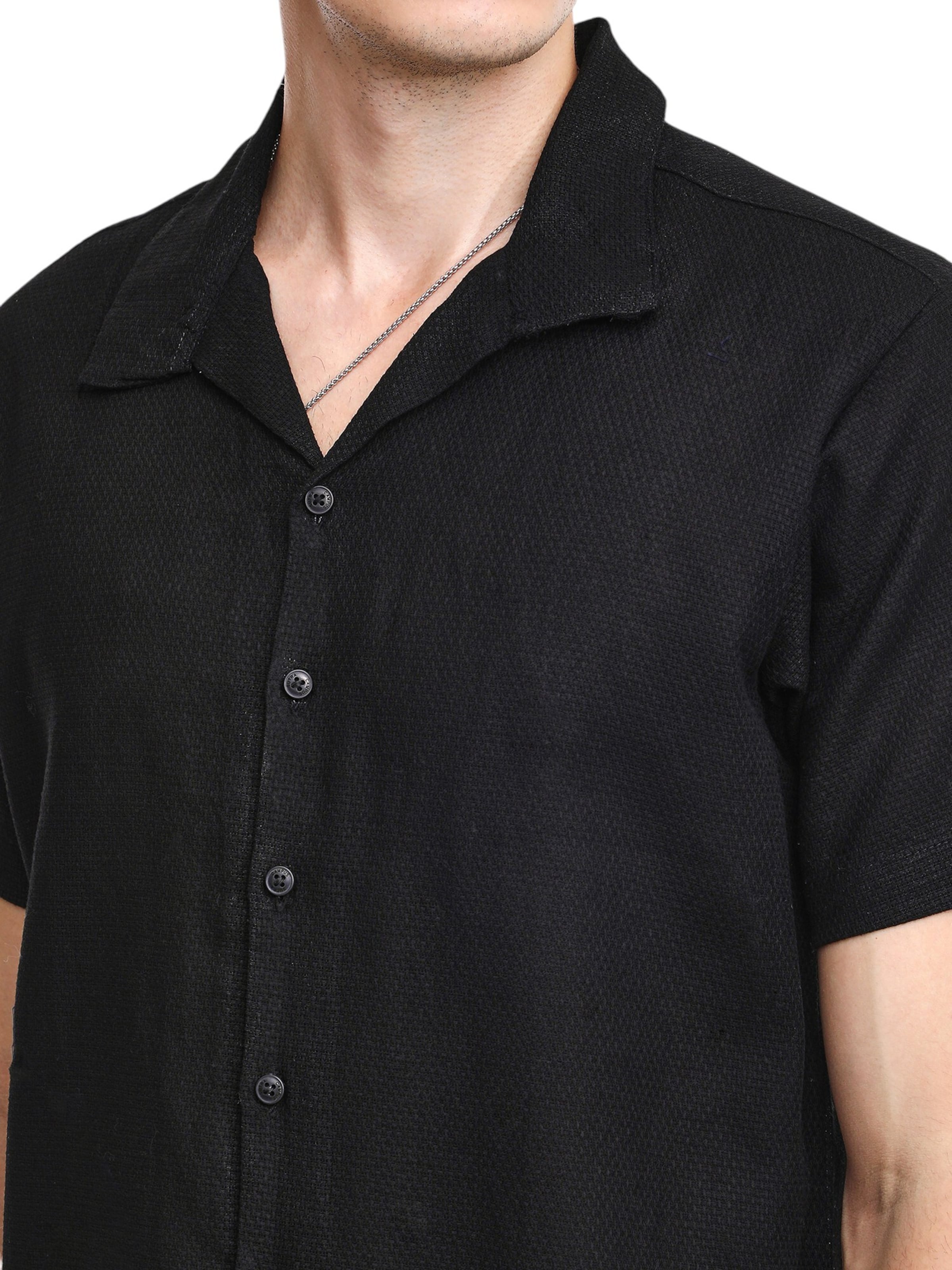 Campus Sutra Comfort Fit Košeľa 'Tempest' - Čierna