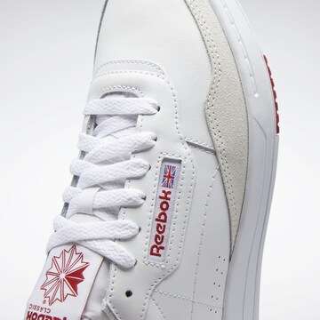 Baskets basses Reebok en blanc