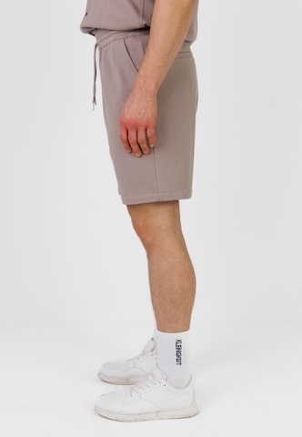Pantaloncini da surf di Kleinigkeit in beige