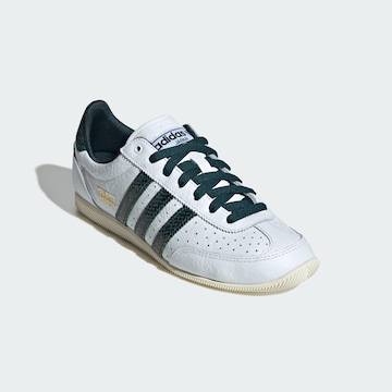 ADIDAS ORIGINALS Nízke tenisky 'Japan' - Biela