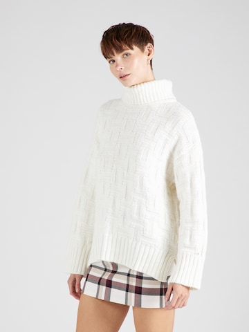 TOMMY HILFIGER Sweater in White: front