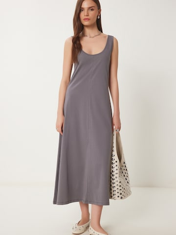 Happiness İstanbul Šaty - Sivá: predná strana