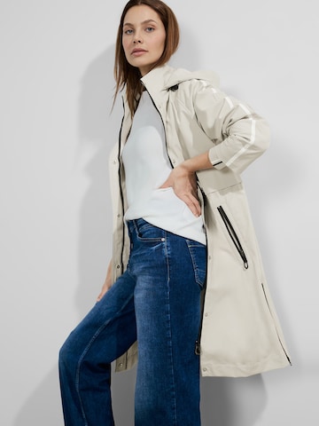 Manteau fonctionnel CECIL en beige : devant