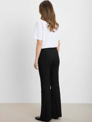 LAURIE Regular Trousers 'Zina' in Black
