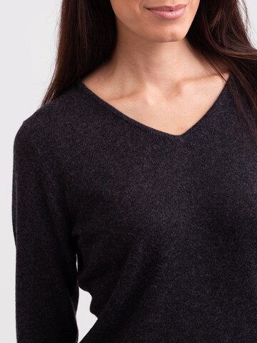 Pullover di CASH-MERE.CH in grigio