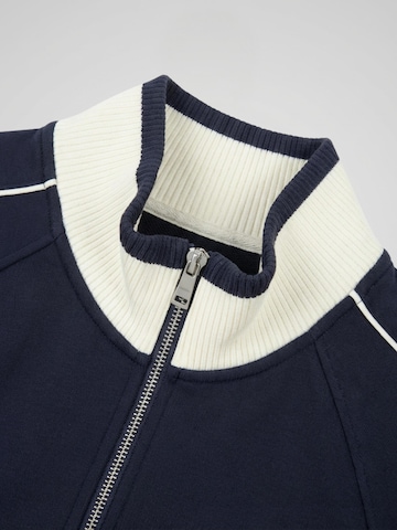 Reerect Training Jacket in Blue