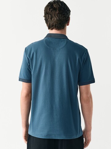 Next Shirt in Blue