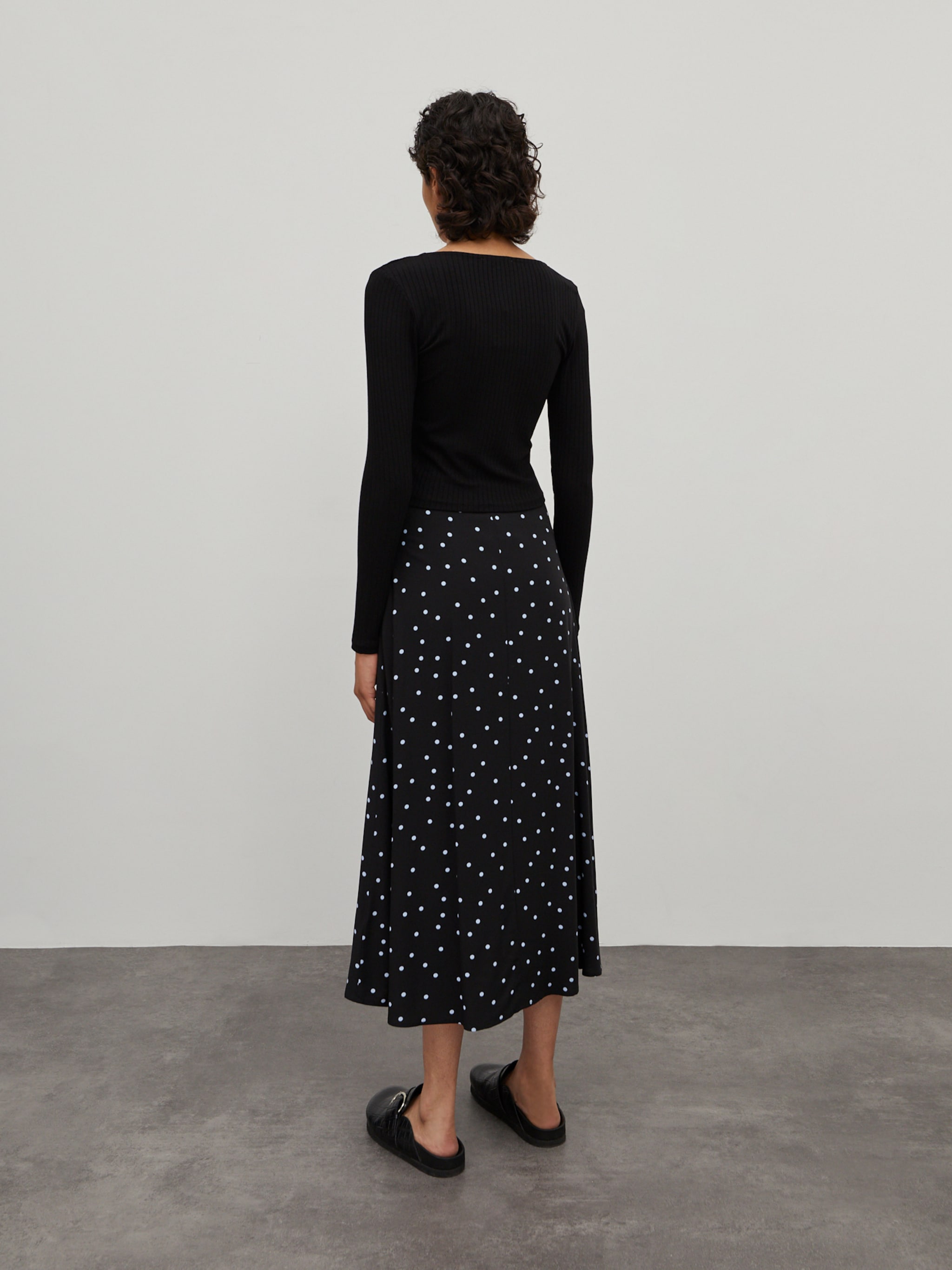 EDITED Producten Shirt 'Tenley' Zwart