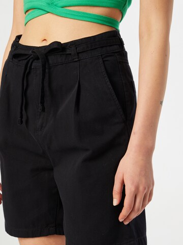 ESPRIT Loose fit Pleat-Front Pants in Black