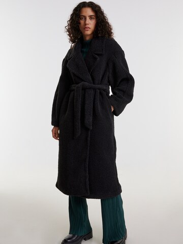 Manteau d’hiver 'Imelda' EDITED en noir : devant