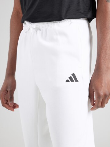 Effilé Pantalon de sport ADIDAS SPORTSWEAR en blanc