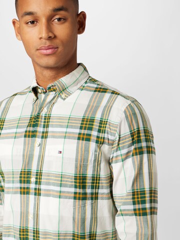 TOMMY HILFIGER - Ajuste regular Camisa en verde