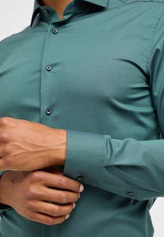 ETERNA Slim Fit Businesshemd in Grün