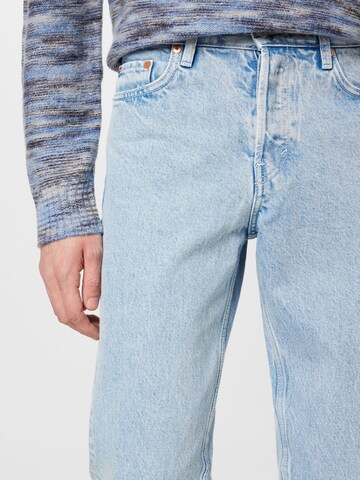 WEEKDAY Regular Jeans 'Barrel' i blå