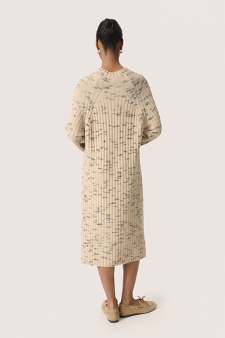 SOAKED IN LUXURY Jurk 'Liora' in Beige