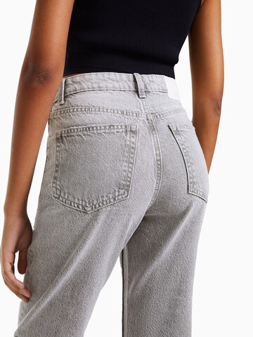 Bershka Regular Jeans in Grijs