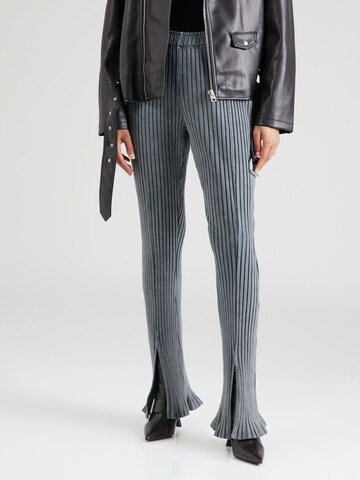 Han Kjøbenhavn Flared Trousers in Grey: front