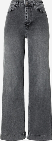 juoda NÜMPH Plačios klešnės Džinsai 'NUPARIS': priekis