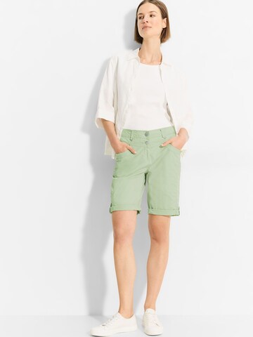 CECIL Regular Shorts 'New York' in Grün