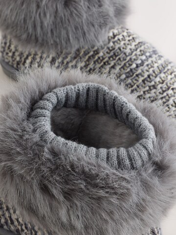 Next Домашни пантофи в сиво