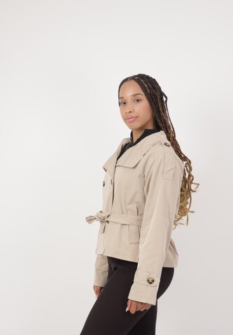 Elara Between-Season Jacket in Beige