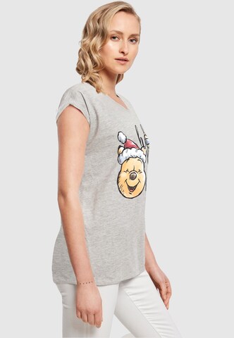 ABSOLUTE CULT T-Shirt 'Winnie The Pooh - Ho Ho Ho Baubles' in Grau