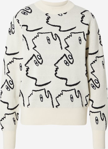 Monki Sweater in White: front