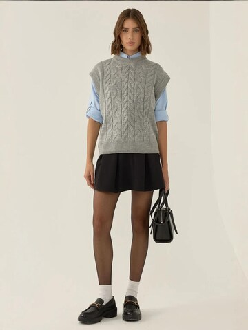 Hiccup - Pullover em cinzento