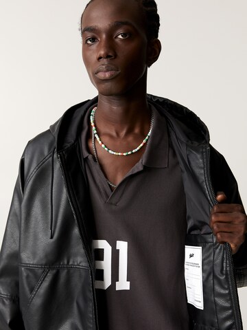 Pull&Bear Jacke in Schwarz
