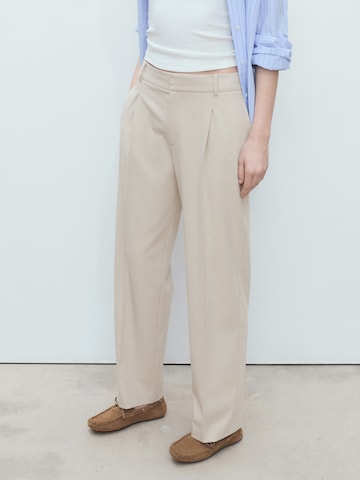 MANGO Regular Pantalon 'CESARV' in Beige: voorkant