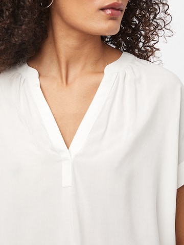 ESPRIT - Blusa en blanco