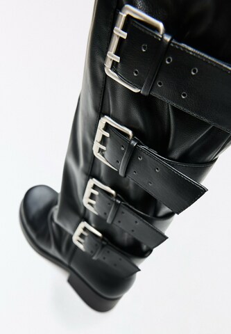 Stivale di Bershka in nero