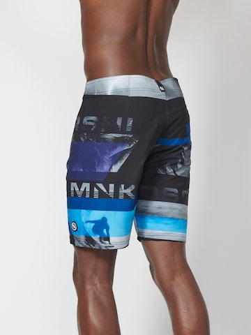 KOROSHI Badeshorts in Blau