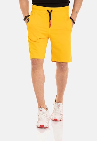 CIPO & BAXX Regular Pants in Yellow: front