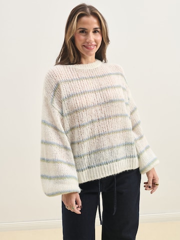 Sálea Πουλόβερ σε λευκό: μπροστά