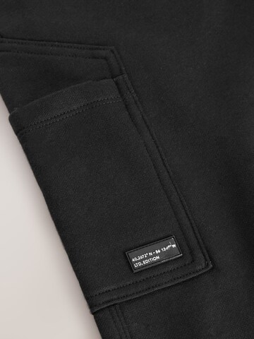 Next Tapered Broek in Zwart