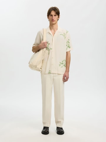 Coupe regular Chemise SELECTED en beige