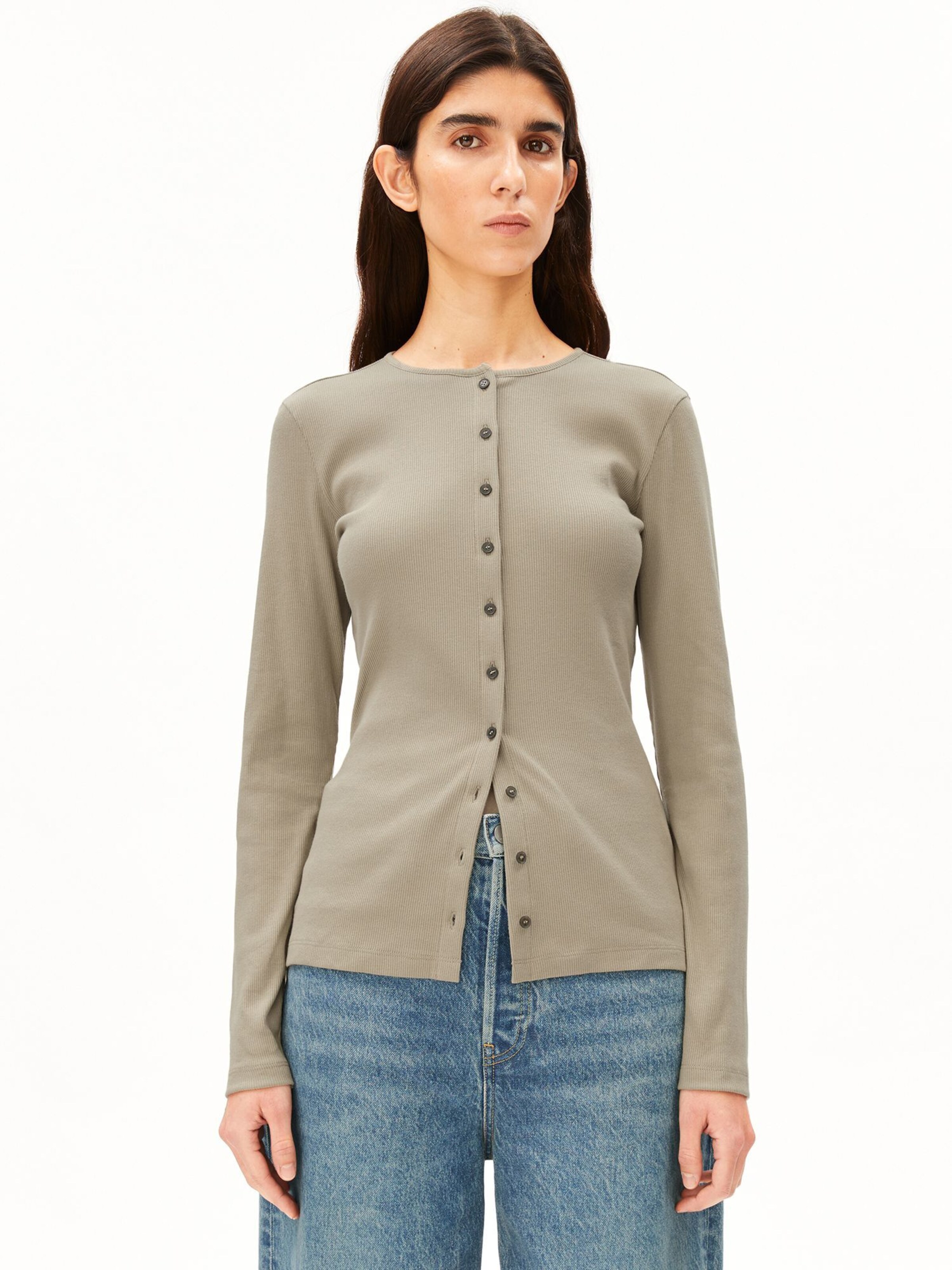 ARMEDANGELS Longsleeve RIB BUTTON in Grün: Vorderseite
