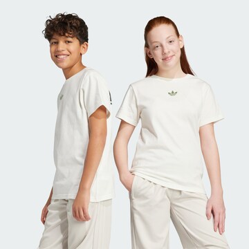 T-Shirt 'Adidas Originals x Minecraft' ADIDAS ORIGINALS en blanc : devant